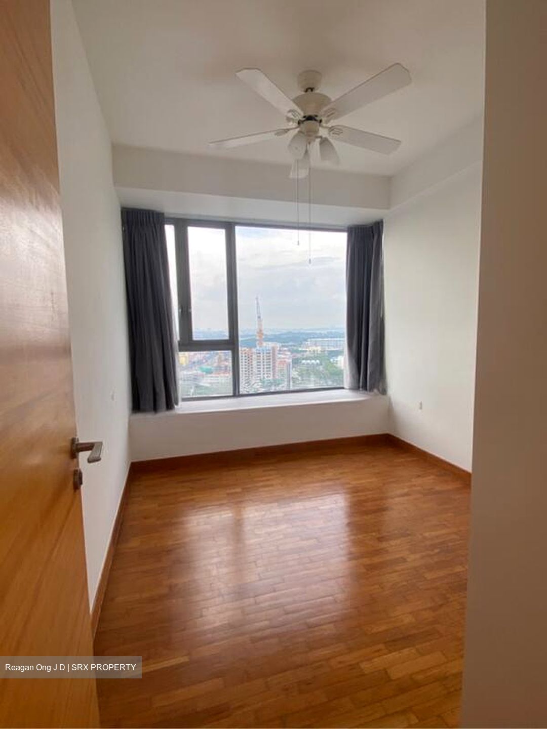 Centro Residences (D20), Condominium #516100131
